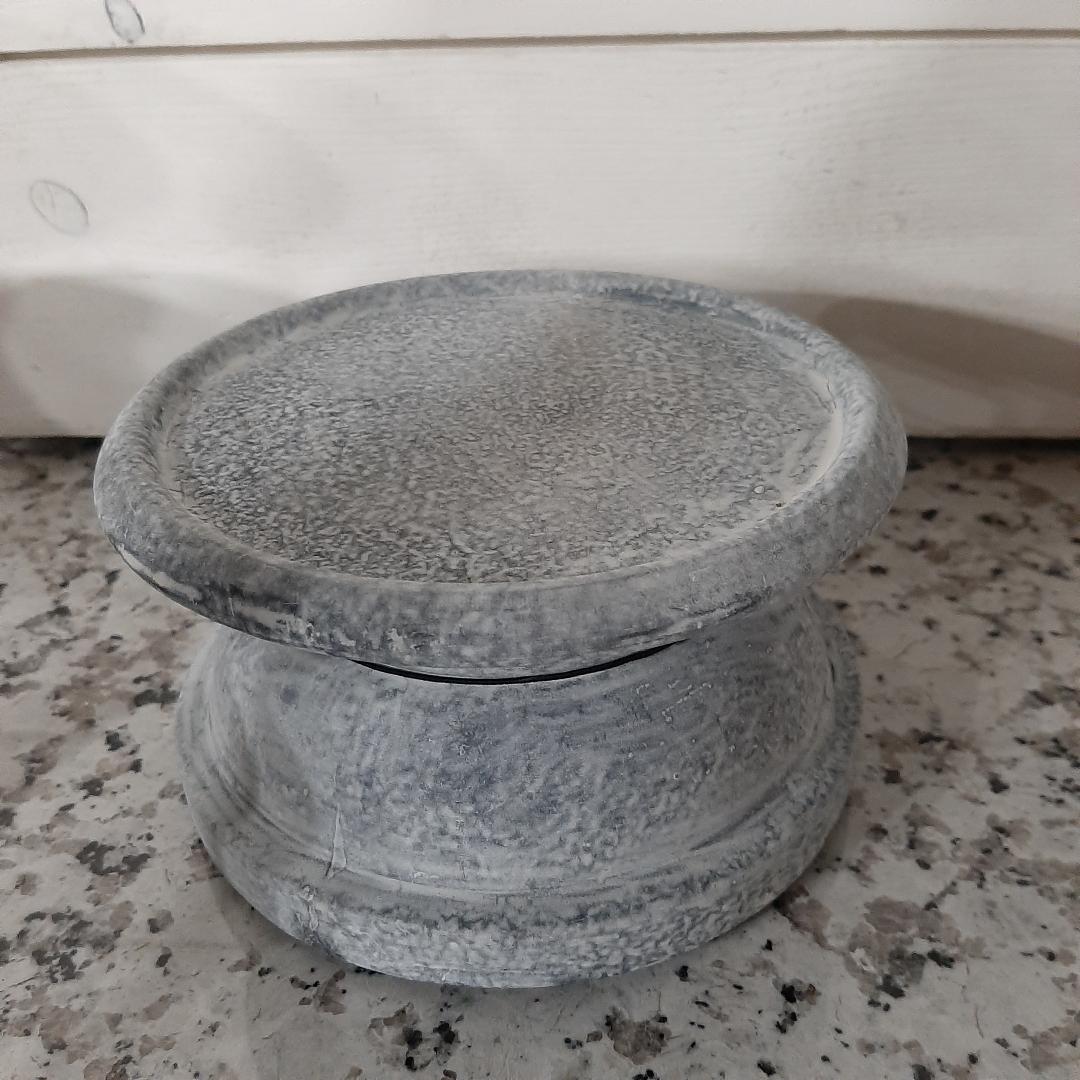 Grey Ceramic Stands