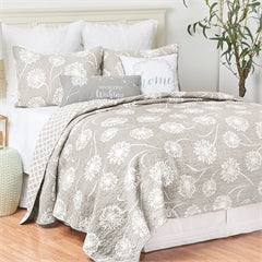 Guinevere King Quilt Set